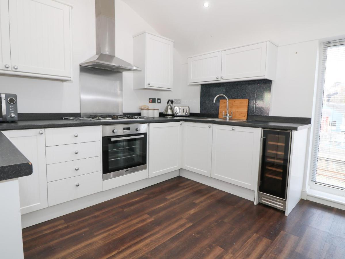 Villa 8 Marina View Pwllheli Esterno foto